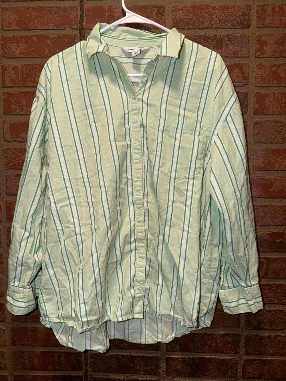 3/$15. Ladies Old Navy button down M